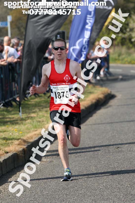North Tyneside 10k Road Race, Whitley Bay. Photo:  David T. Hewitson/Sports for All Pics